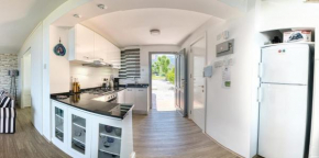 Joya Cyprus Stargazer Garden Apartment